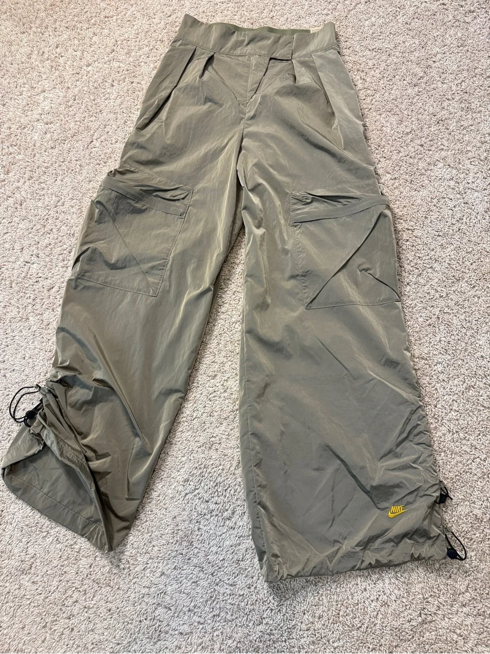 NIKE SPORTSWEAR TECH PACK REPEL WOMEN'S PANTS Size S